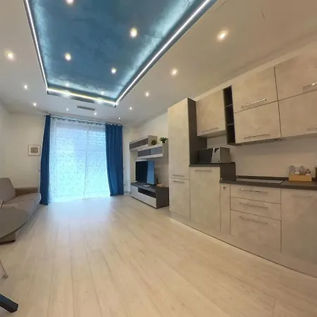 n&ghomesweethome Van Gogh Elegante e confortevole casa vacanze-3